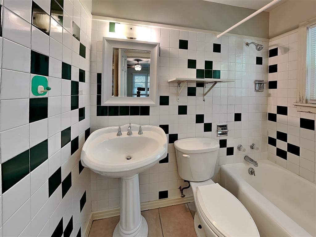 Weatherford P R Add - Residential Lease