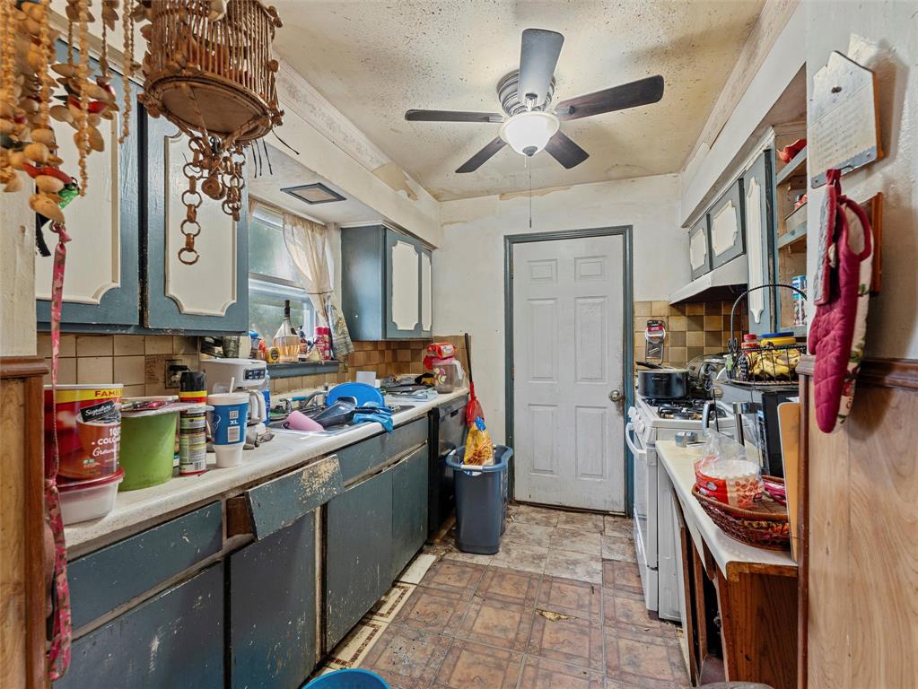 Lancaster Hills 02 - Residential