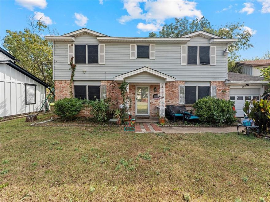 This property is a true investor’s dream! Located at 654 Rutgers Dr in Lancaster, this home offers endless potential for renovation or redevelopment. While it needs significant TLC, the solid structure and great location provide the perfect foundation for a profitable project. Bring your vision, tools, and creativity to transform this diamond in the rough into a beautiful home or a strong rental investment. Opportunities like this don’t come around often — don’t miss your chance to add serious value!