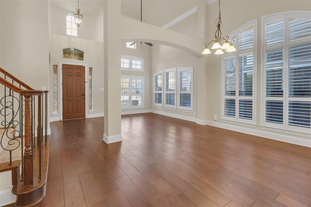 1525 Snowberry Drive