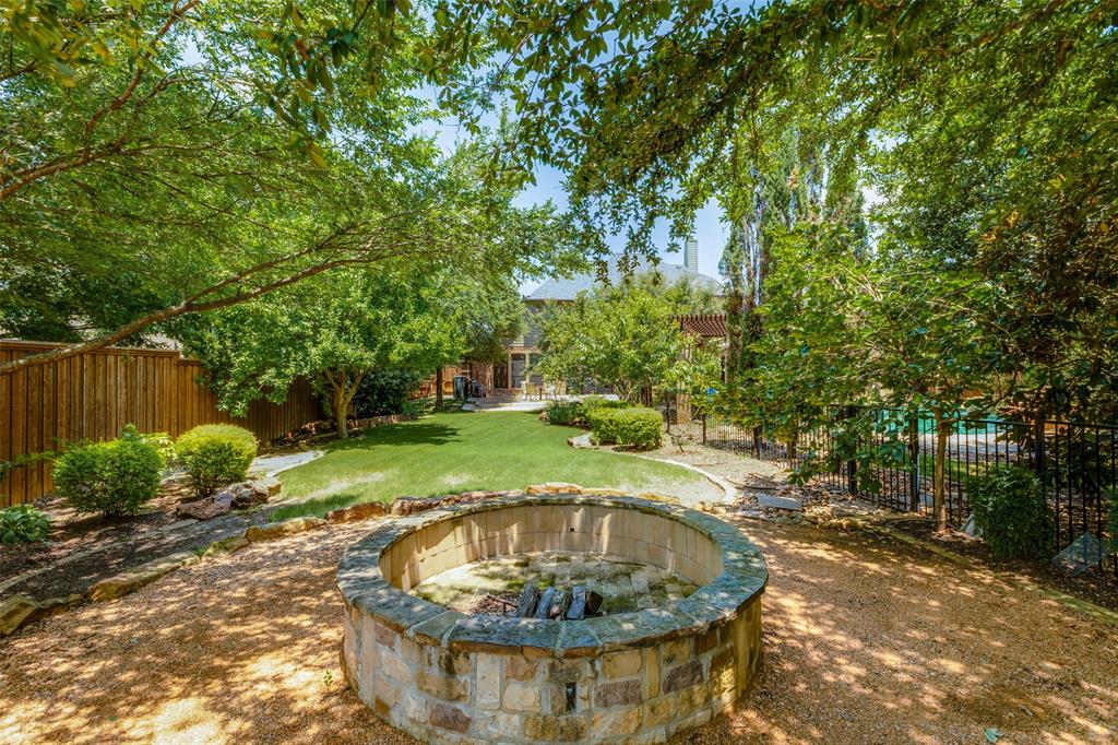 526 Mockingbird Drive