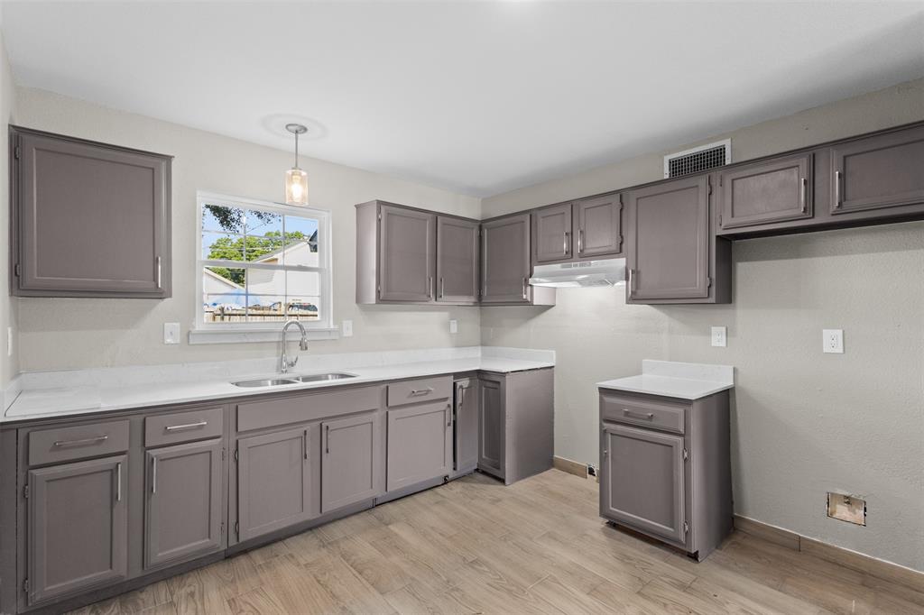 NANTUCKET VILLAGE NORTH - Residential Lease