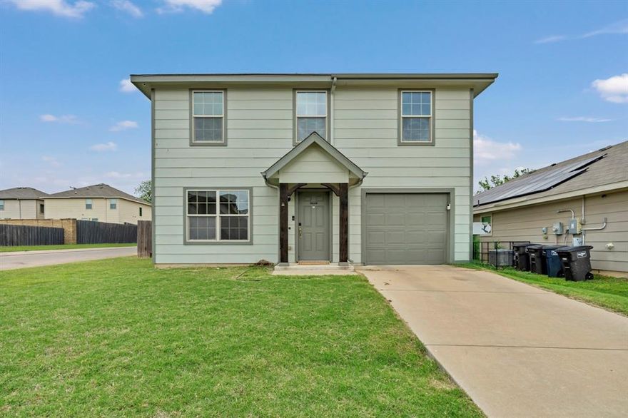*Motivated Seller* Property qualifies for a $7,500 grant. Please contact the listing agent for more information.

Welcome home! Ideally located just 10 minutes from downtown Fort Worth and surrounded by convenient shopping and dining, this stunning two-story home offers the perfect blend of comfort and style. Featuring 3 spacious bedrooms and 2.5 bathrooms, the open-concept layout is designed for modern living and effortless entertaining.

Move-in ready and thoughtfully maintained, this home boasts an extended backyard—perfect for outdoor gatherings, relaxation, or future customization—along with generous interior space that truly has it all.

Buyer and buyer’s agent to independently verify all information, including schools, square footage, and room dimensions.