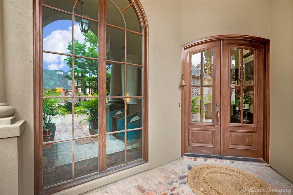 129 Carondelet Court