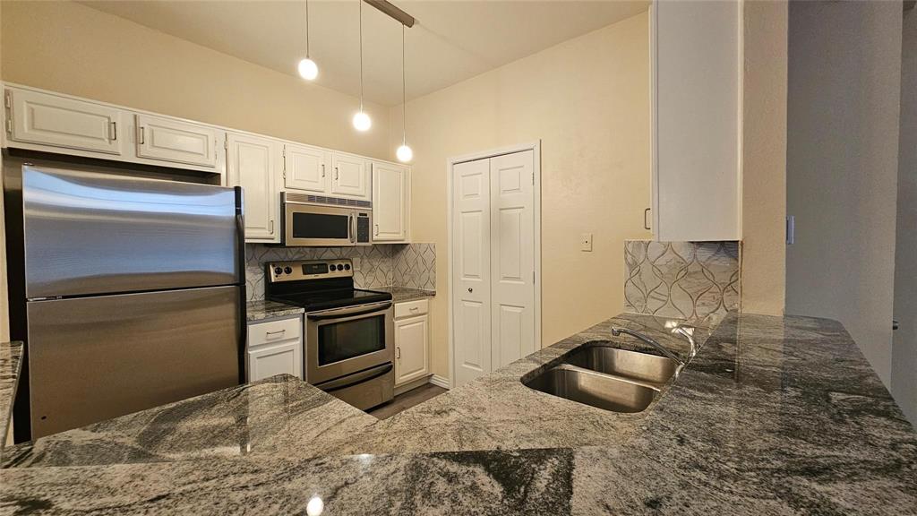 Barrington Court Condo - Residential Lease