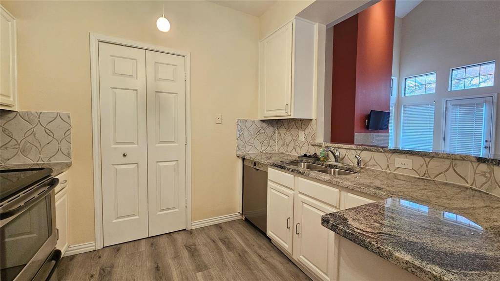 Barrington Court Condo - Residential Lease