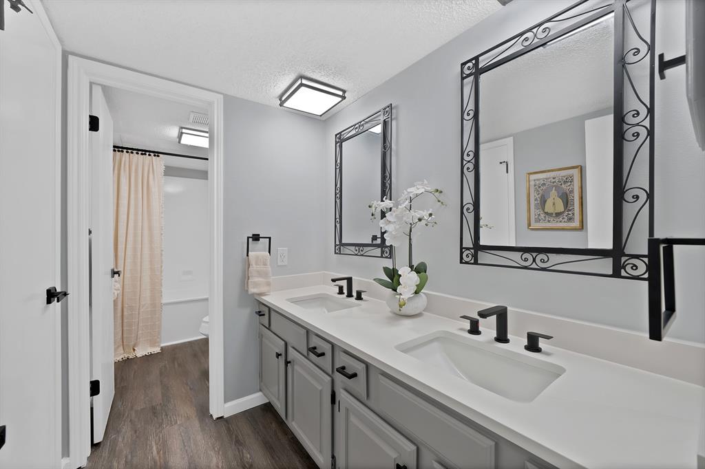 412 Pebble Way 251