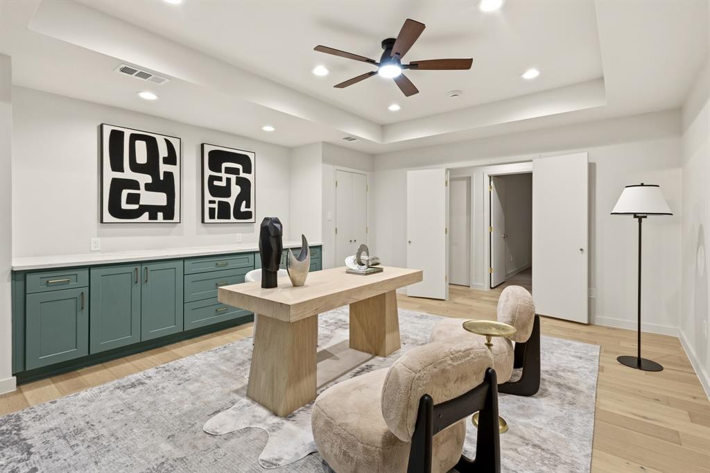 Lake Highland Village - Residential