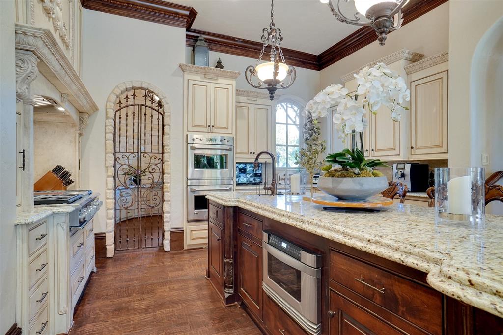 Chateau Du Lac Ph I - Residential