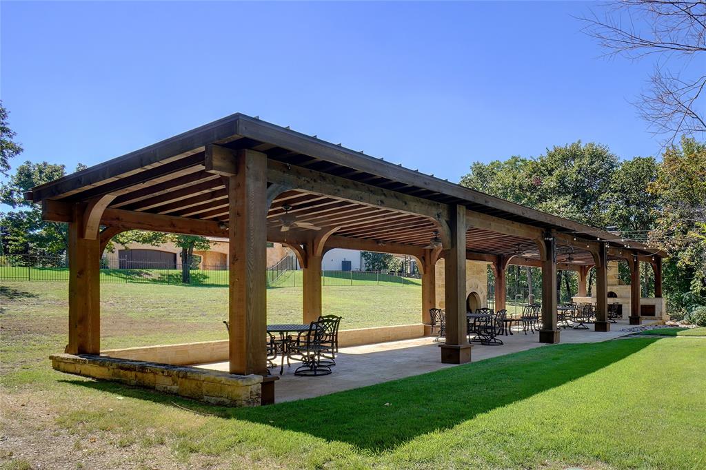 Chateau Du Lac Ph I - Residential