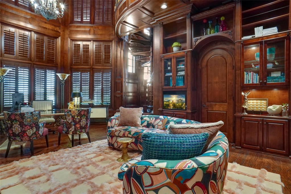 Chateau Du Lac Ph I - Residential