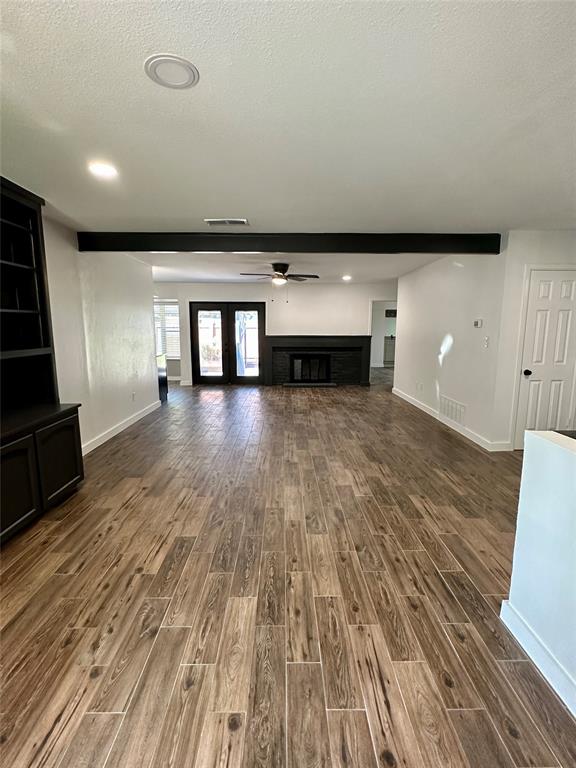 120 Lakeway Drive
