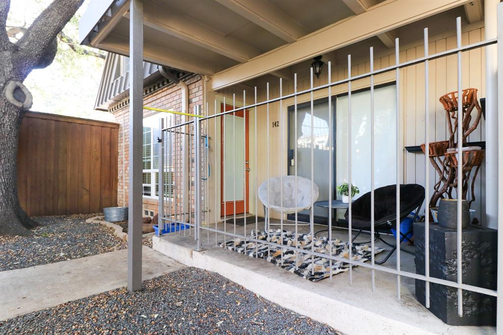 Greenbrier Place Condos - Residential