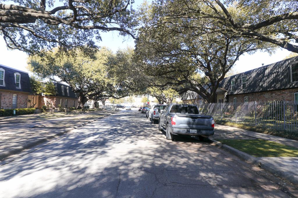 Greenbrier Place Condos - Residential