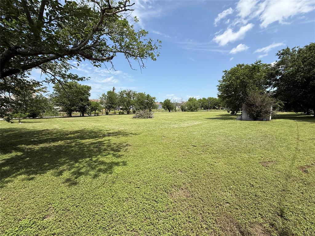 Lot 13 E Live Oak Street