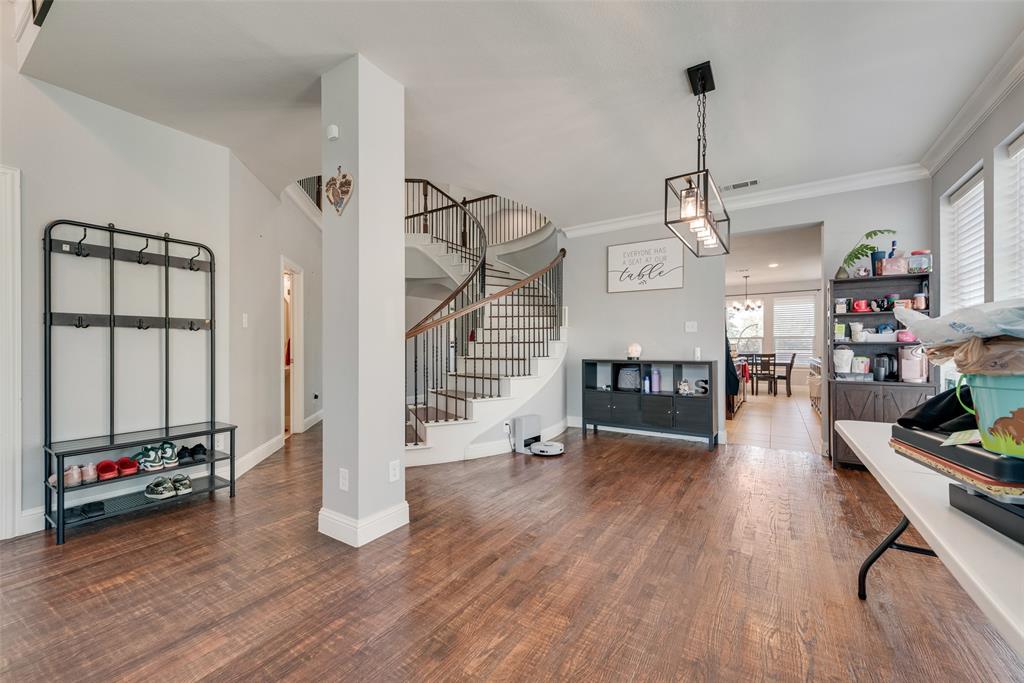 2114 Parkhurst Court