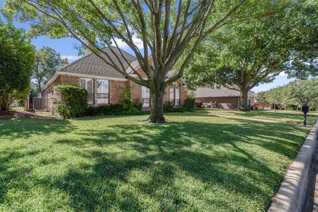 7913 Vista Ridge Drive S