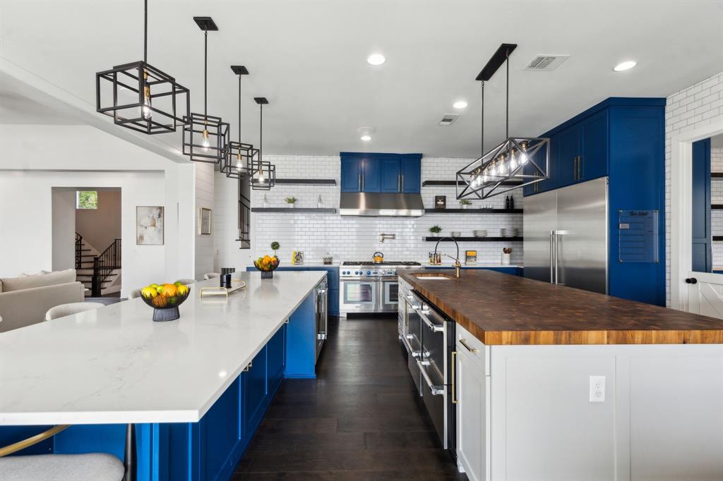 Emerald Sound At Lake Lewisvil - Residential