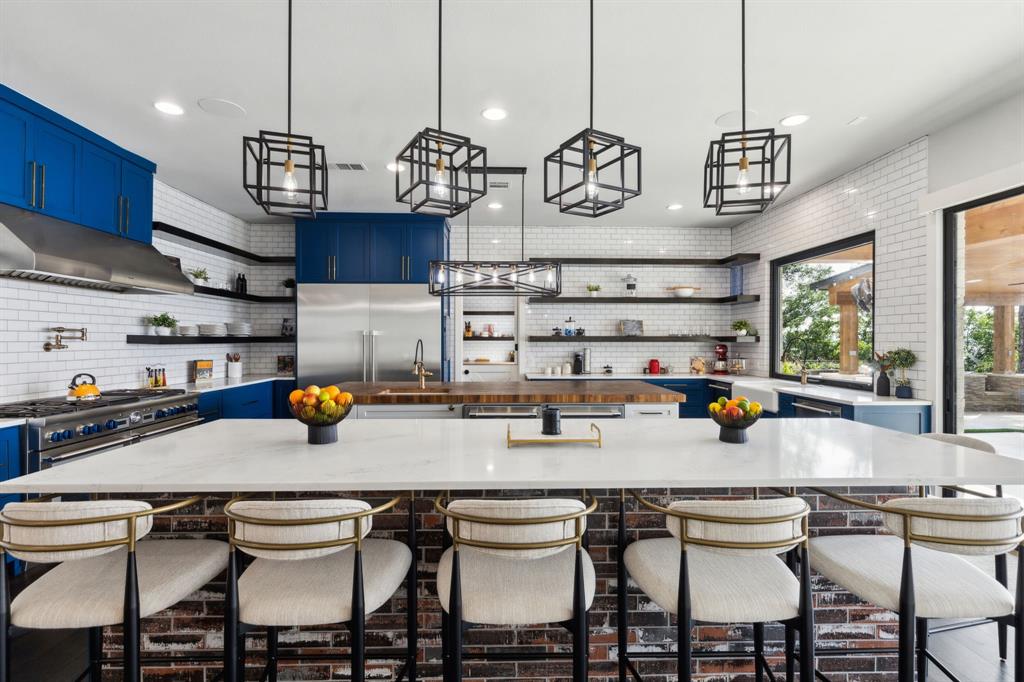 Emerald Sound At Lake Lewisvil - Residential