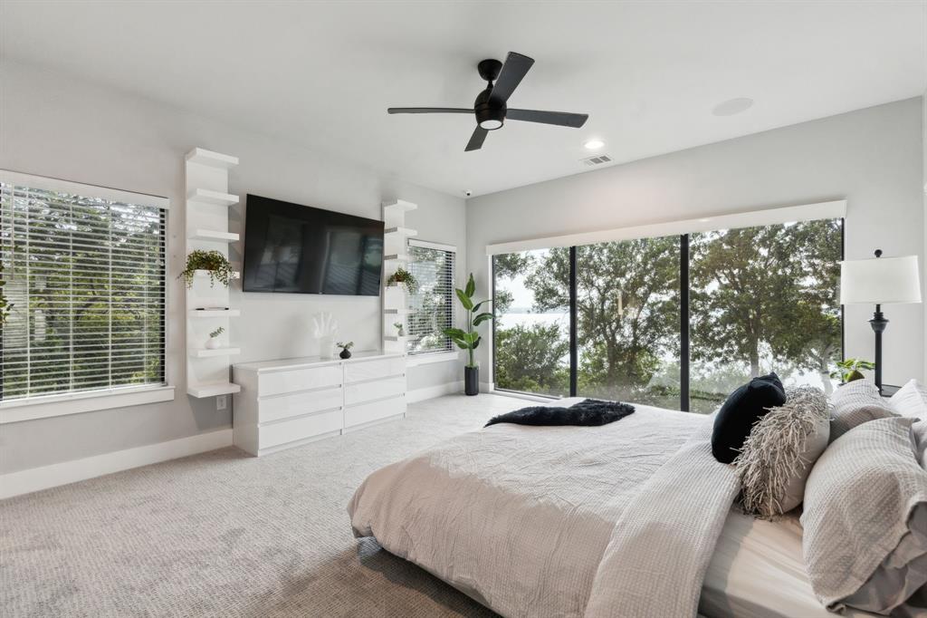 Emerald Sound At Lake Lewisvil - Residential