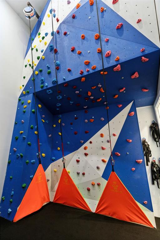 Emerald Sound At Lake Lewisvil - Residential