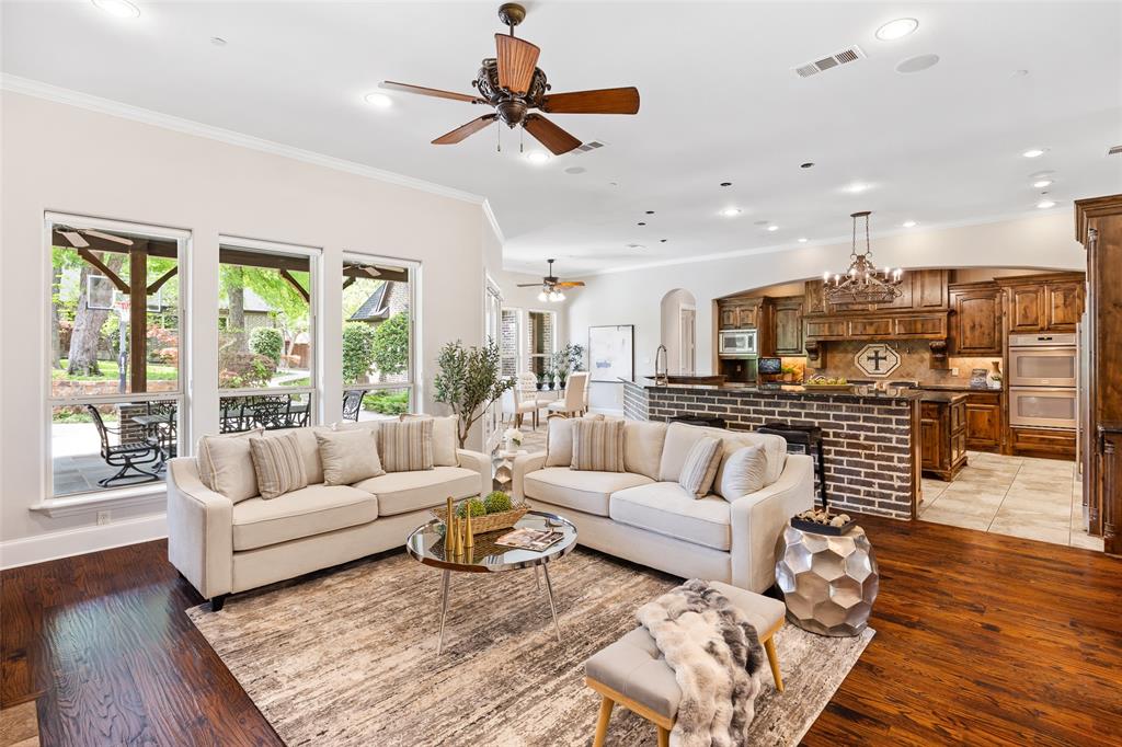 14907 Lake Forest Drive