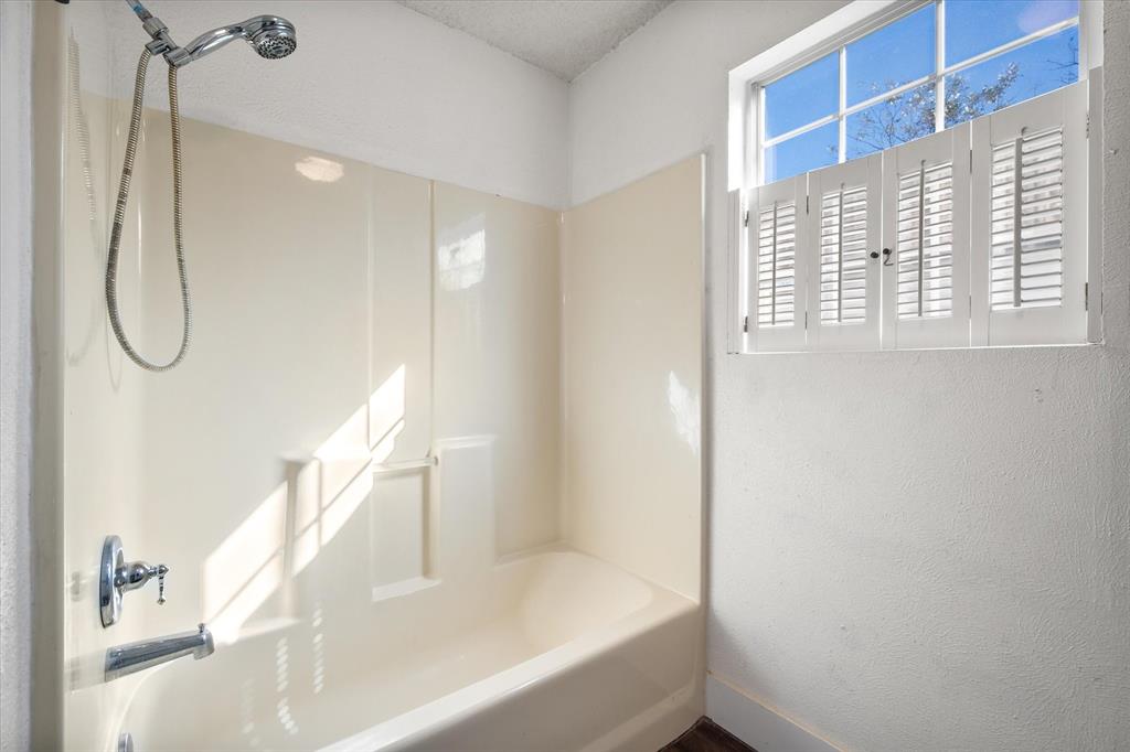 Ferris 2nd-Rev - Residential Lease