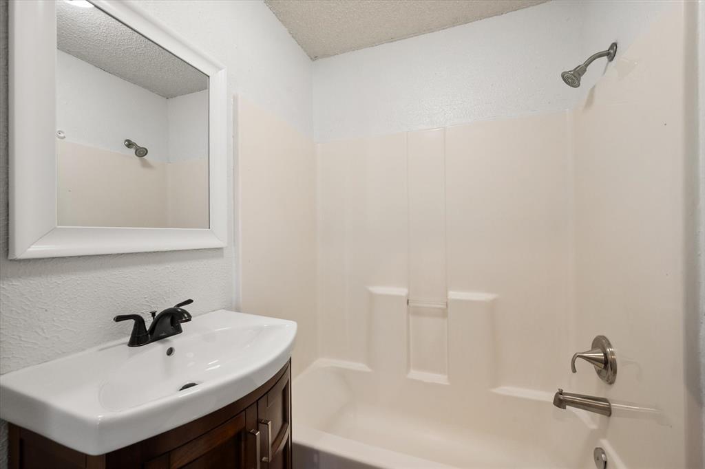 Ferris 2nd-Rev - Residential Lease