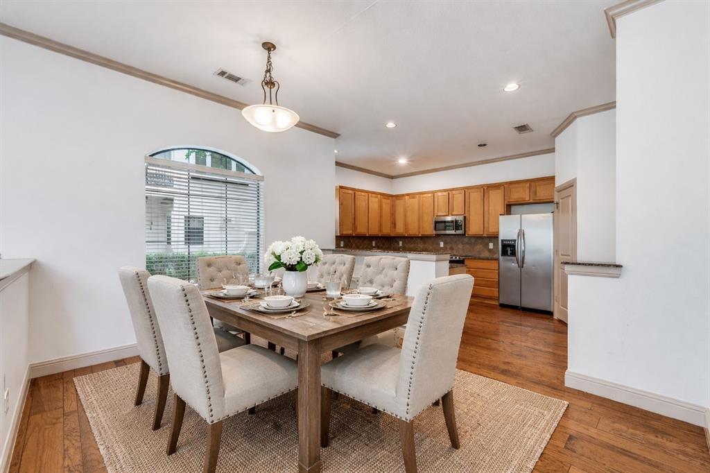 Live Oak Townhome 02 - Residential