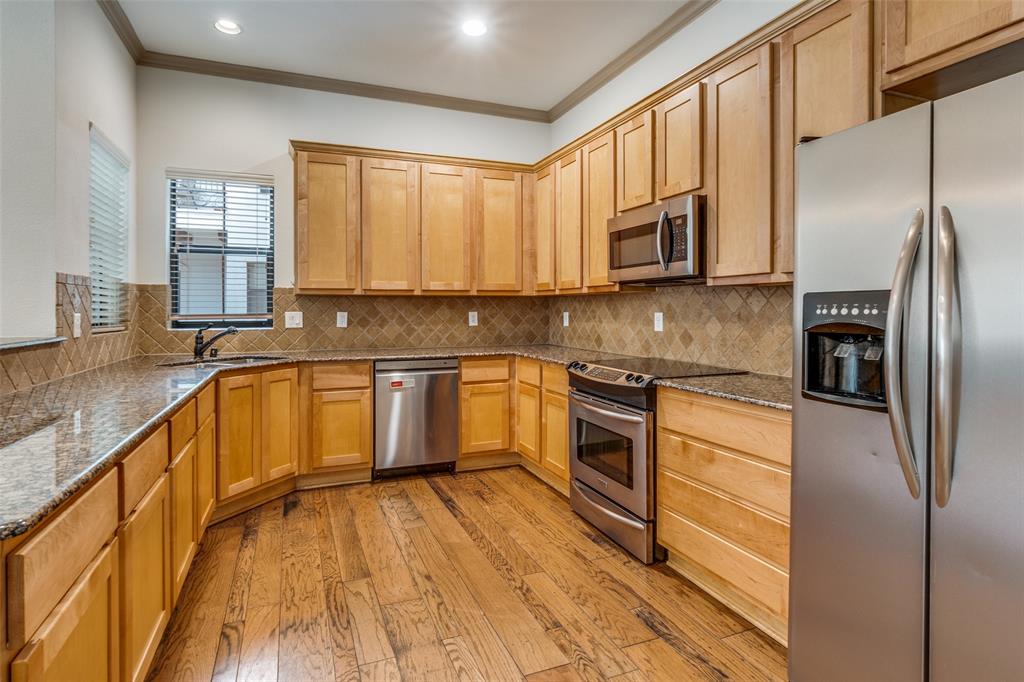 Live Oak Townhome 02 - Residential