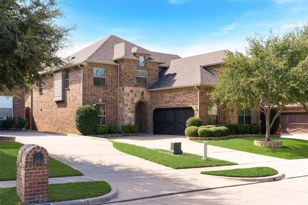 1704 Hickory Chase Circle