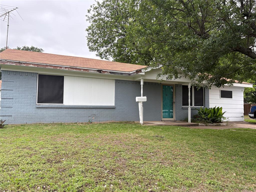 903 Caladium Drive