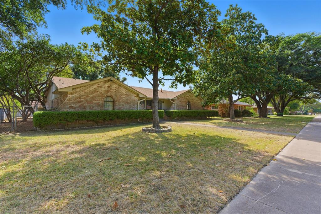 205 Hillcrest Drive