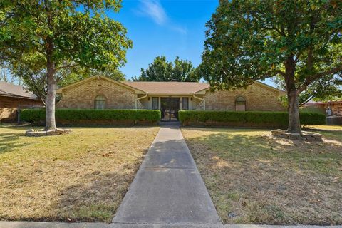205 Hillcrest Drive Midlothian TX 76065