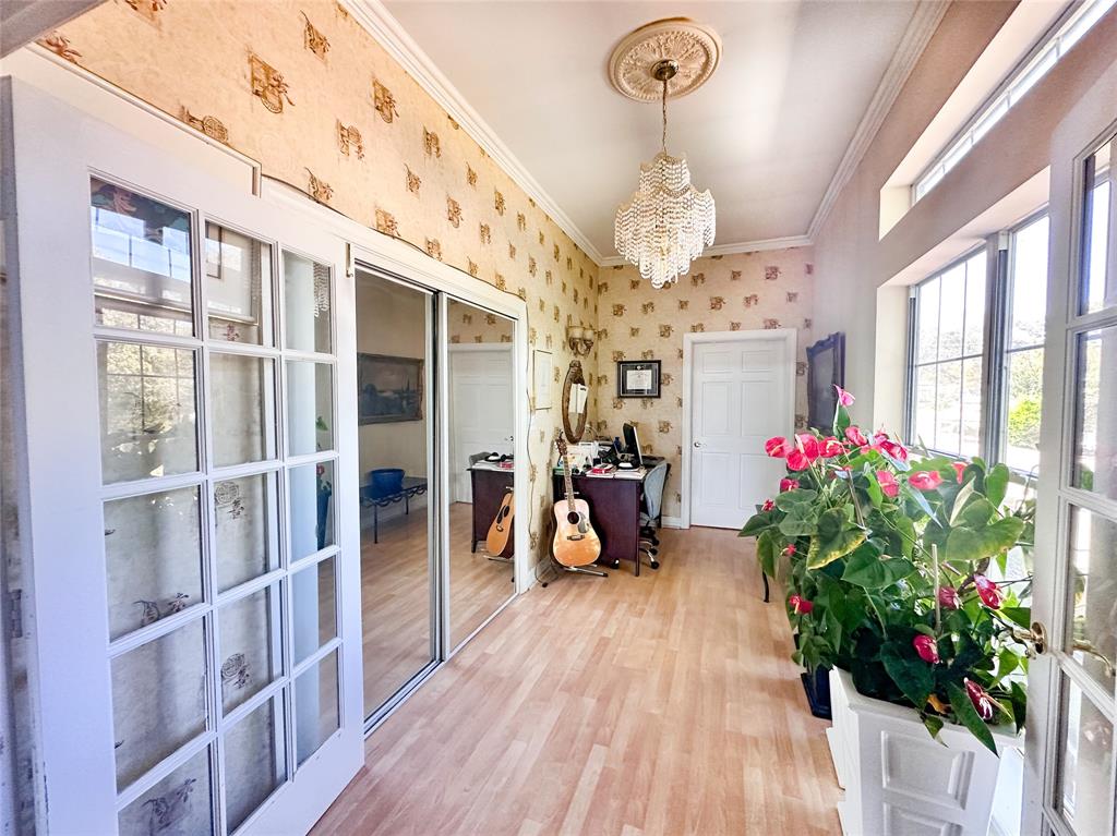 Three Points - Residential