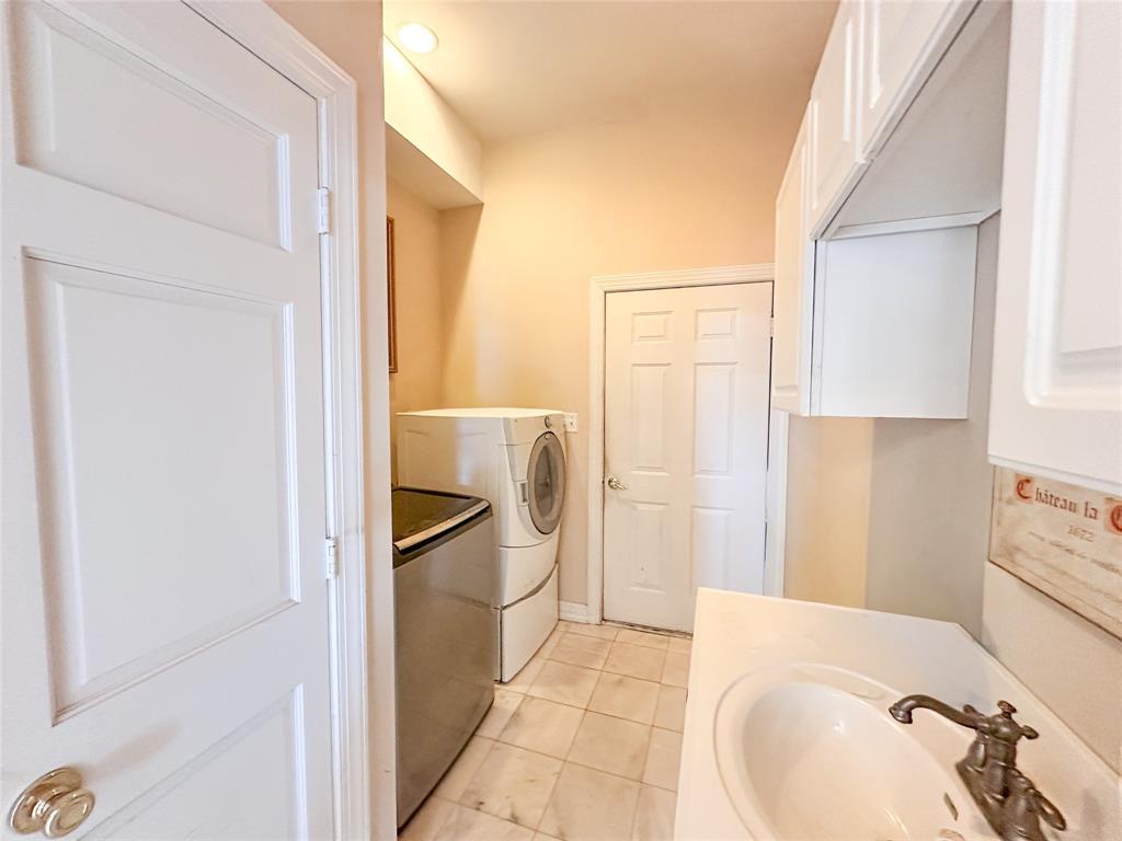 Three Points - Residential