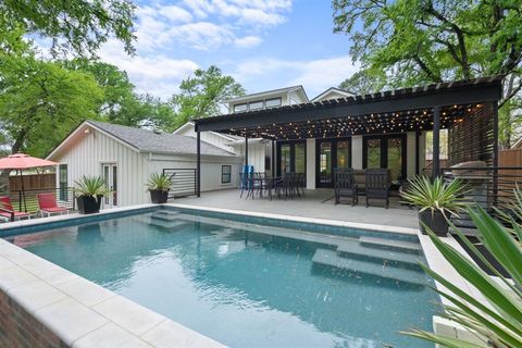 Photo of 1704 Silverside Drive, Grapevine, TX 76051 (MLS # 21222932)