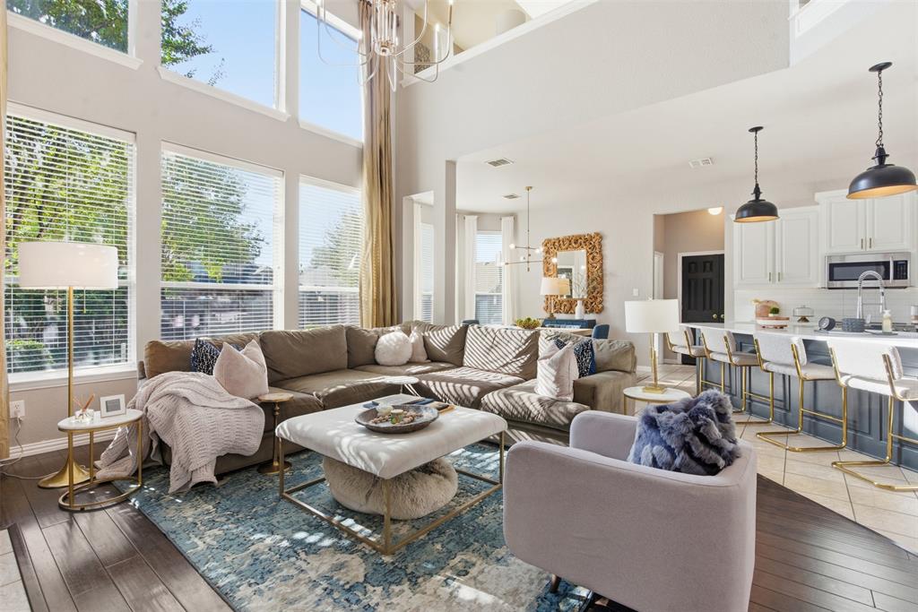 2537 Clearlake Drive