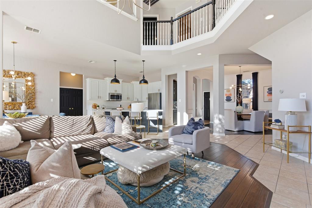 2537 Clearlake Drive