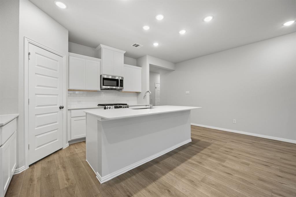 Kings Way - Residential