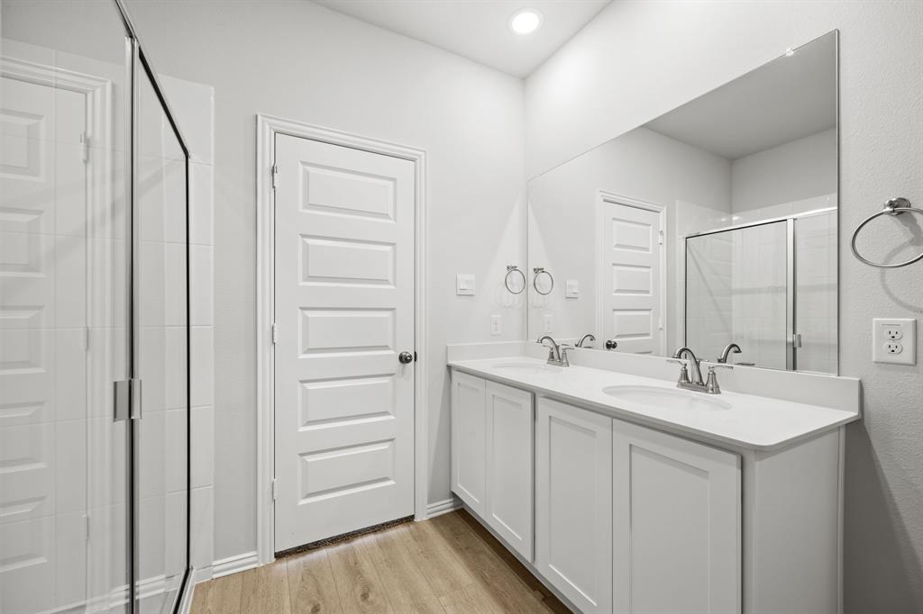 Kings Way - Residential