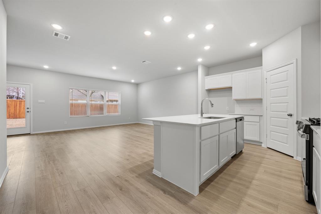 Kings Way - Residential