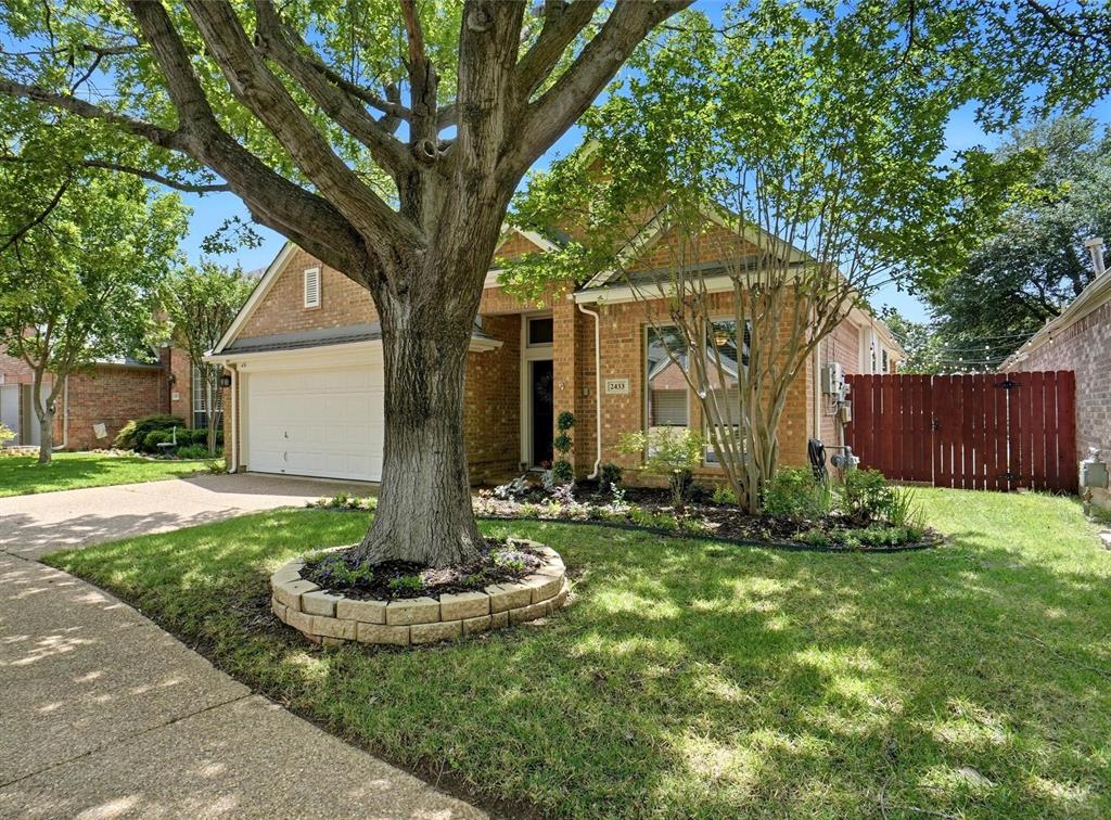2433 Folkstone Way