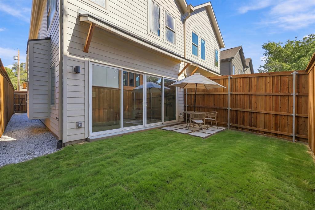 6002 La Vista Drive
