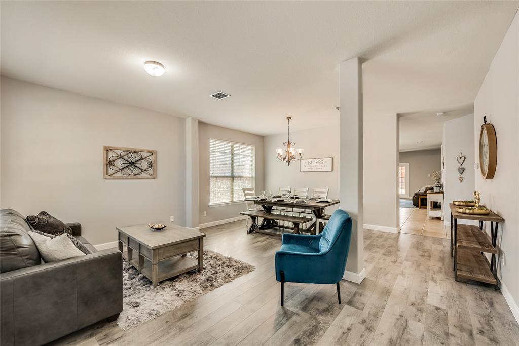 2925 Clear Creek Drive