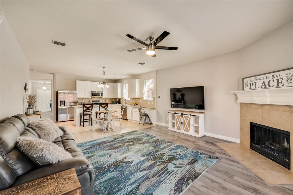 2925 Clear Creek Drive