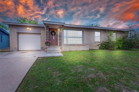 8304 Monmouth Drive Fort Worth TX 76116