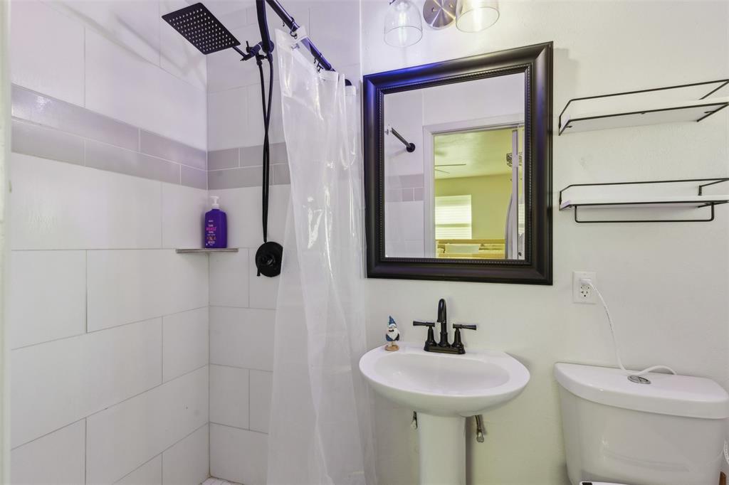 Fort Worth, Texas 76133, United States, 3 Bedrooms Bedrooms, ,2 BathroomsBathrooms,Residential,Pending,8544