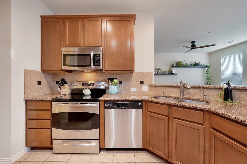 Suncreek Twnhms - Residential