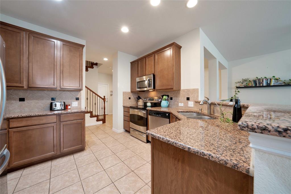 Suncreek Twnhms - Residential